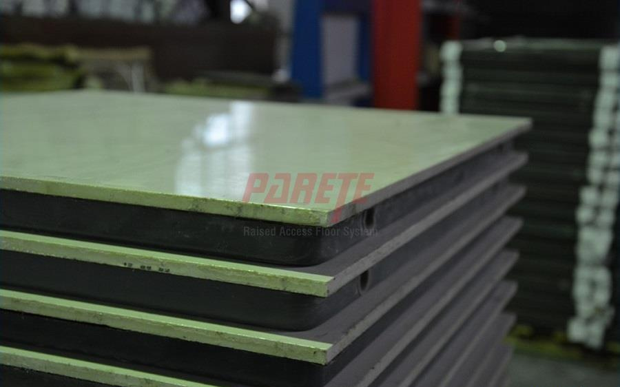 Porcelain raised flooring panels 