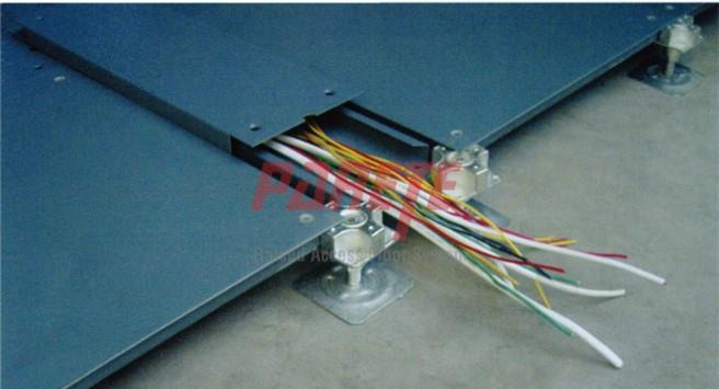 steel raised floor with cable trunk