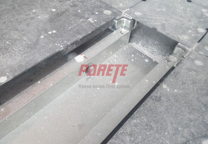 steel raised floor with trunk