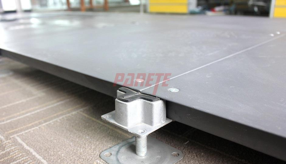 Indepedent support raised floor