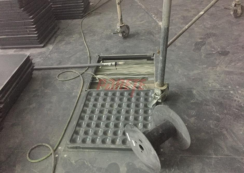  raised floor  installation after cable trunk