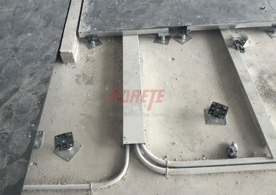  raised floor for better cabling